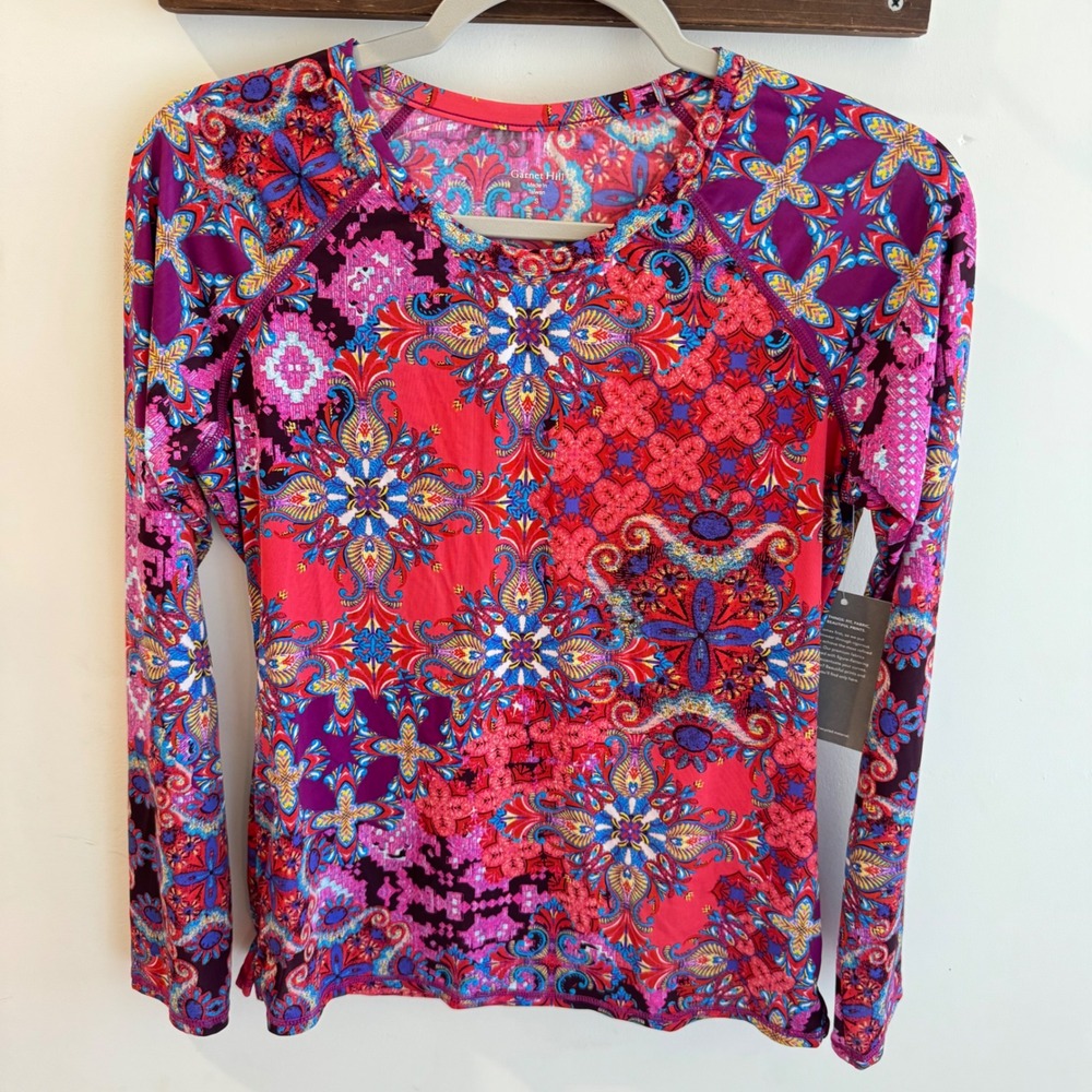 NWT Garnet‎ Hill Long Sleeve Rash Guard Swim Top Pink Purple Paisley Print S